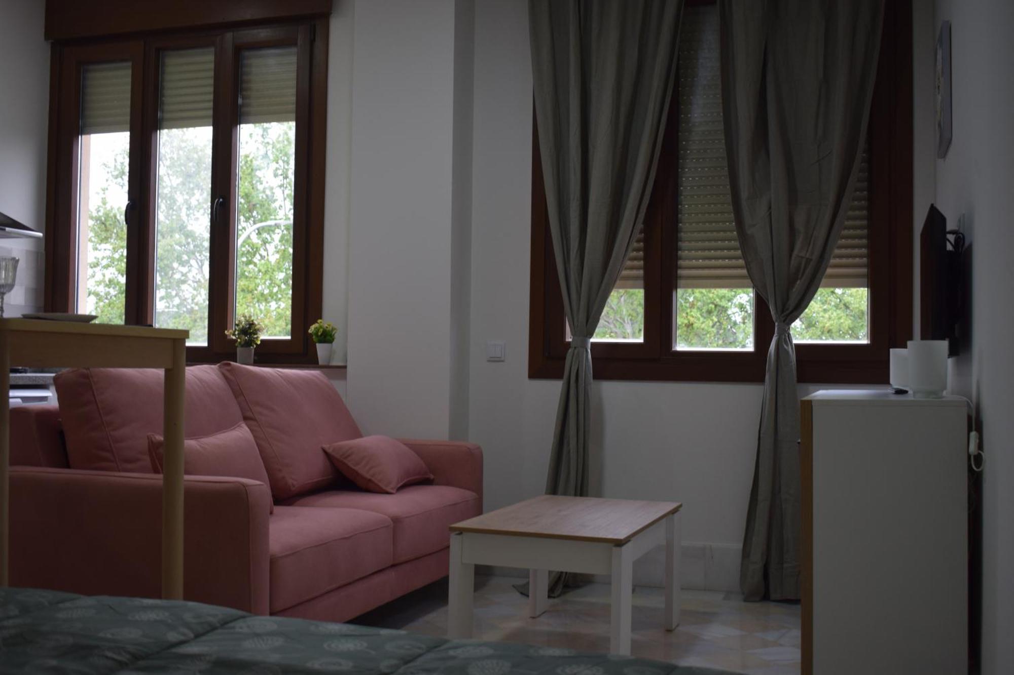 Fibes Lux Sevilla Este. Exteriör bild